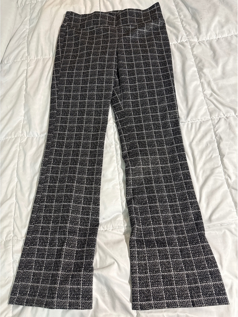 SOHO Apparel Ltd. Women's Black and White Plaid Flared Pants Size‎ M